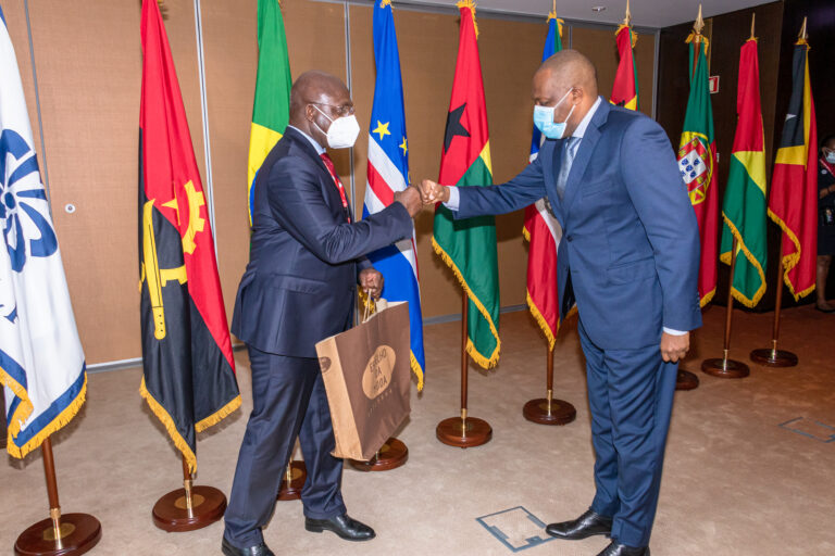 sesso-de-encerramento-xxvi-conselho-de-ministros-cplp_-11_51316526975_o