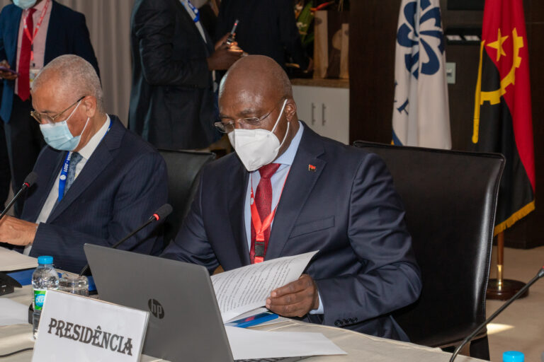 sesso-de-encerramento-xxvi-conselho-de-ministros-cplp_-23_51315728583_o