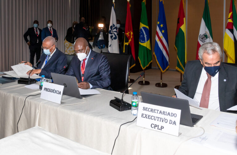 sesso-de-encerramento-xxvi-conselho-de-ministros-cplp_-24_51315520046_o