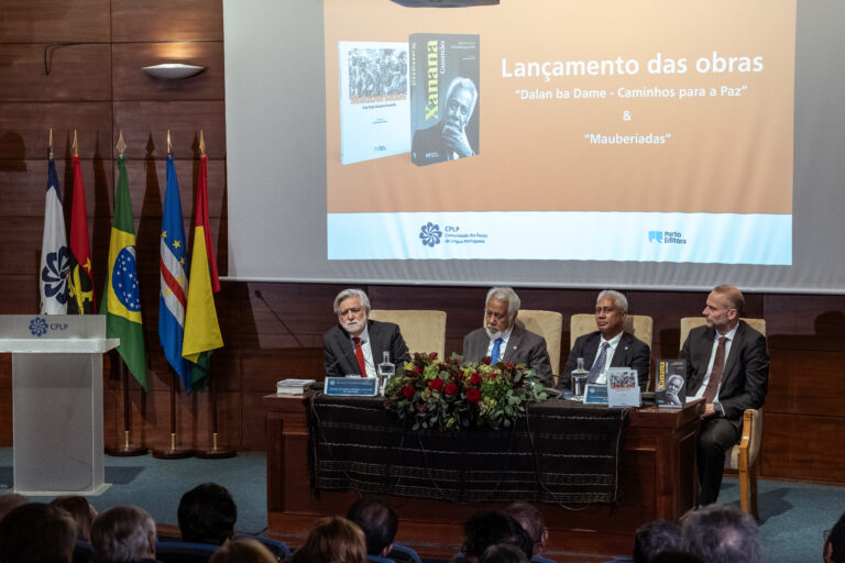 lanamento-livros-xanana-gusmo_-49_54075727793_o