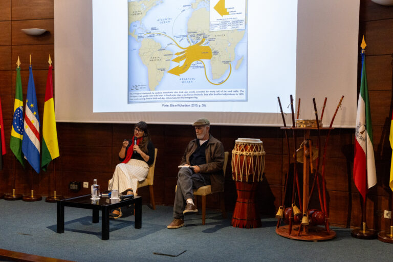 cplp-acolhe-palestra-da-abad-capoeira_-4_54466026599_o