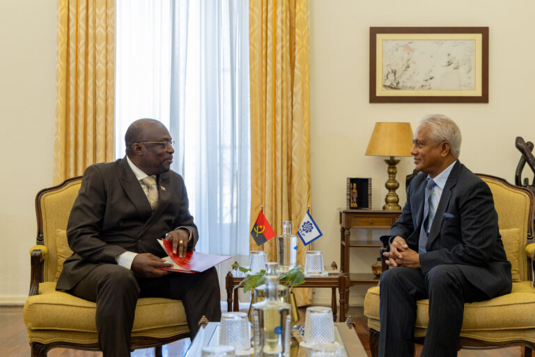 secretrio-executivo-recebe-cartas-credenciais-do-representante-permanente-de-angola-junto-da-cplp_54551654471_o