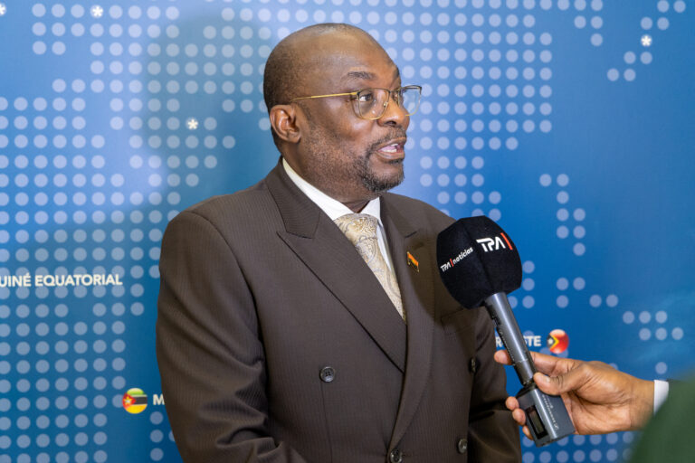 secretrio-executivo-recebe-cartas-credenciais-do-representante-permanente-de-angola-junto-da-cplp_54551834779_o