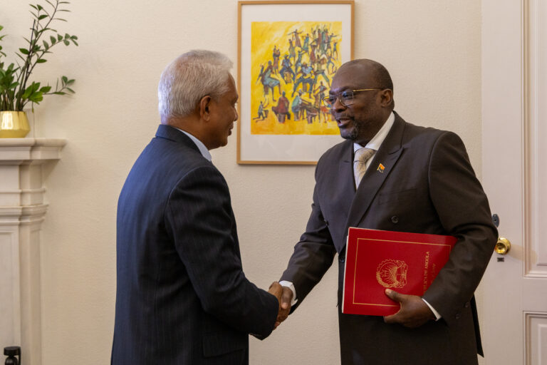 secretrio-executivo-recebe-cartas-credenciais-do-representante-permanente-de-angola-junto-da-cplp_54551888708_o