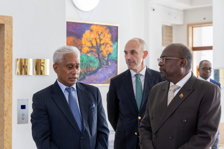 secretrio-executivo-recebe-cartas-credenciais-do-representante-permanente-de-angola-junto-da-cplp_54551991825_o