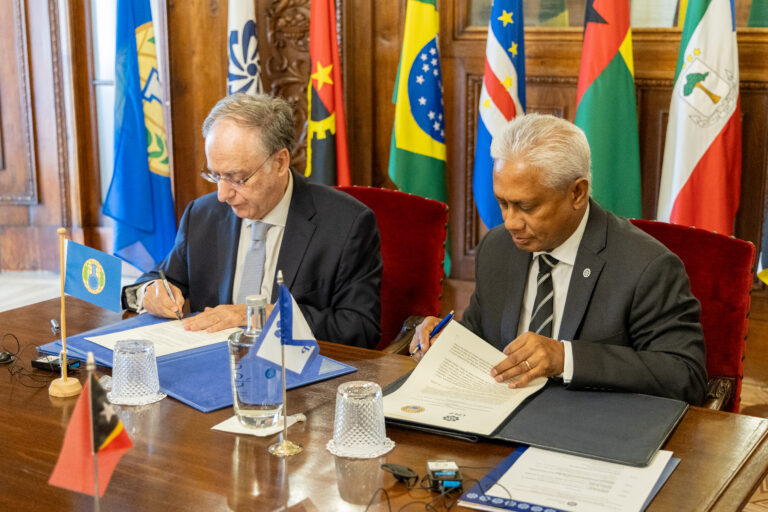 assinatura-do-memorando-de-entendimento-entre-a-cplp-e-a-opaq_31_54565816535_o