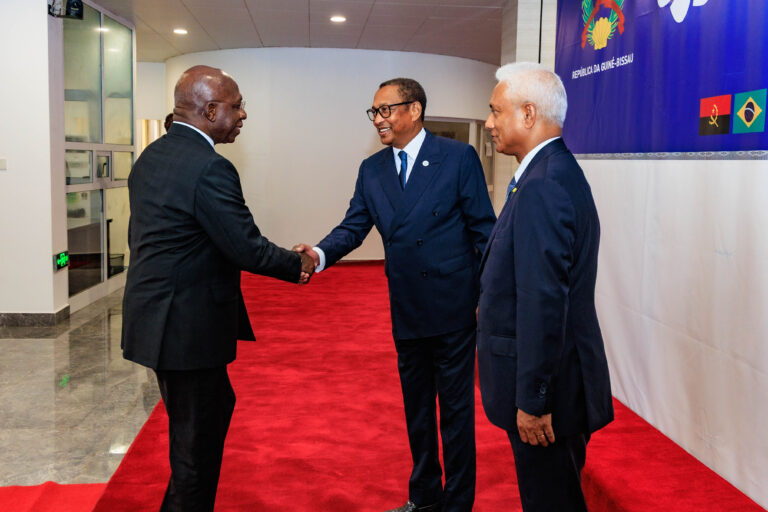xv-conferncia-de-chefes-de-estado-e-de-governo-da-cplp_25_54663992215_o