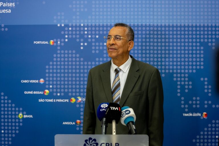 ministro-dos-negcios-estrangeiros-de-cabo-verde-visitou-sede-da-cplp_55143372202_o