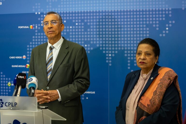 ministro-dos-negcios-estrangeiros-de-cabo-verde-visitou-sede-da-cplp_55144501574_o