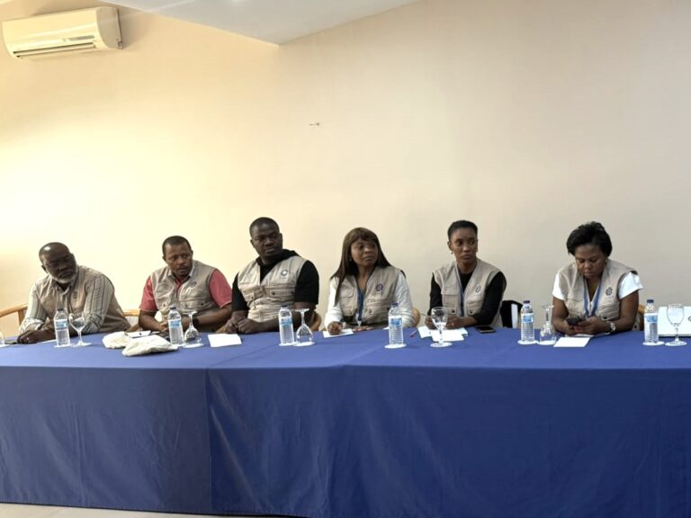 chefe-da-moe-cplp-em-encontro-com-embaixadores-dos-estados-membros-em-cabo-verde-5_55276636247_o