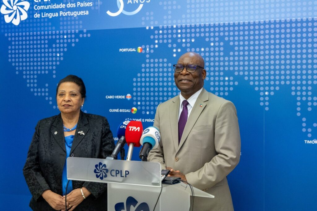 ministro-de-estado-dos-assuntos-exteriores-da-guin-equatorial-visitou-sede-da-cplp_55399105667_o