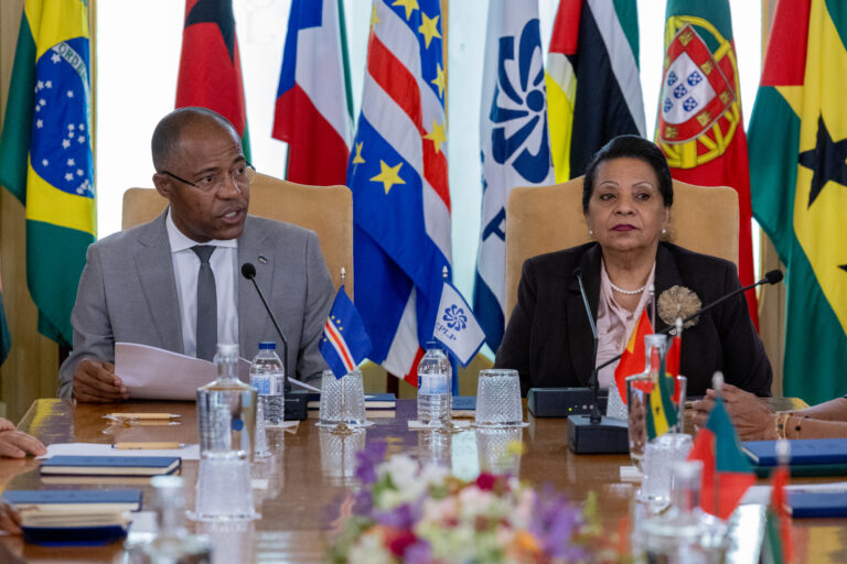 primeiro-ministro-de-cabo-verde-visita-sede-da-cplp_-19_55383109444_o