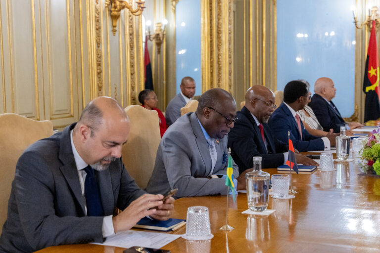 primeiro-ministro-de-cabo-verde-visita-sede-da-cplp_-9_55381995237_o