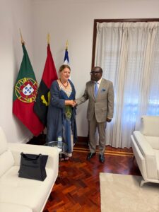 Embaixador Evaristo Dias Da Silva recebe a Sr.ª Anita Tršić, Embaixadora Da Croácia em Portugal